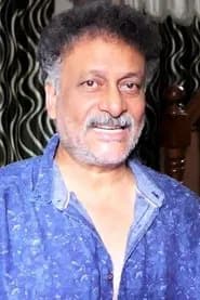 Surya Bhagawan Das in Shankar Dada M.B.B.S.