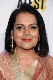 Sushmita Mukherjee in Zara Hatke Zara Bachke